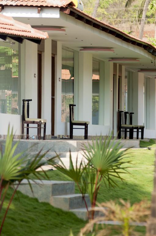 Boomerang Resort Mandrem Luaran gambar