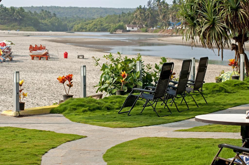 Boomerang Resort Mandrem Luaran gambar