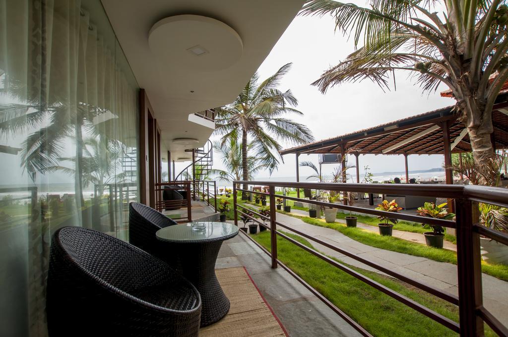 Boomerang Resort Mandrem Luaran gambar